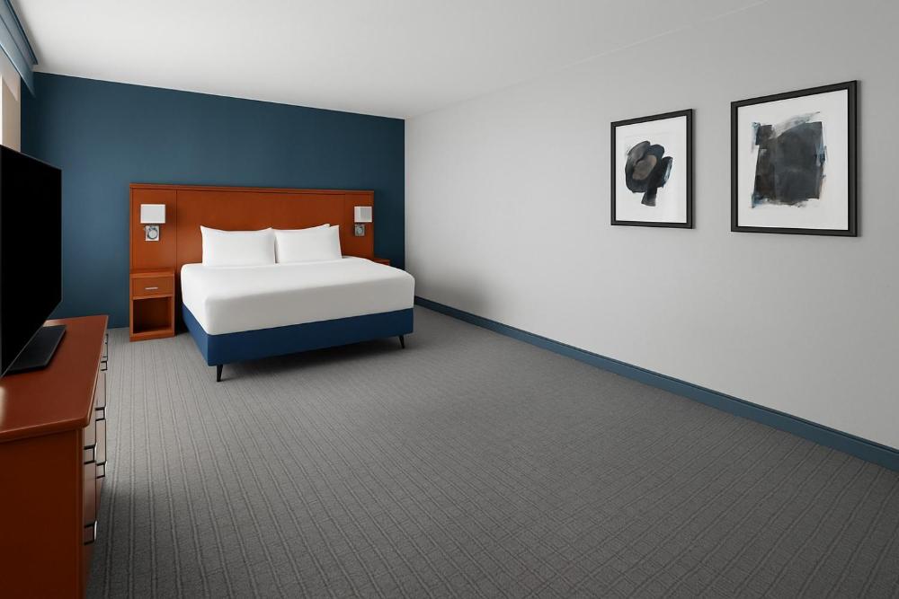 One-Bedroom Executive King Suite with Sofa Bed interior